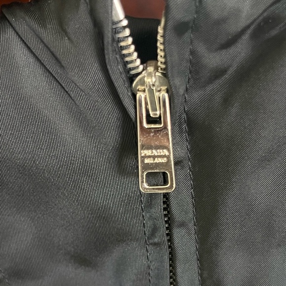 Prada 2020 re-nylon rain jacket with subtle Prada details worn once. - Picture 5 of 11